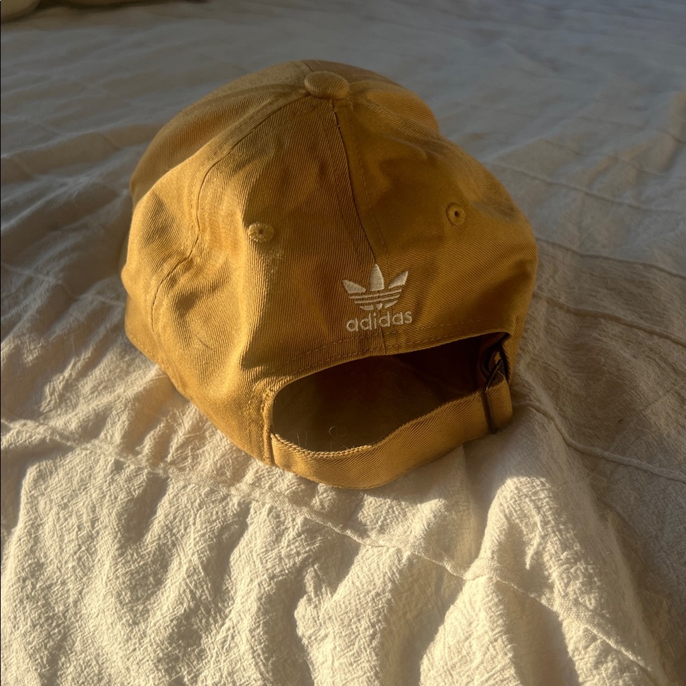 Adidas hat - Picture 2 of 6